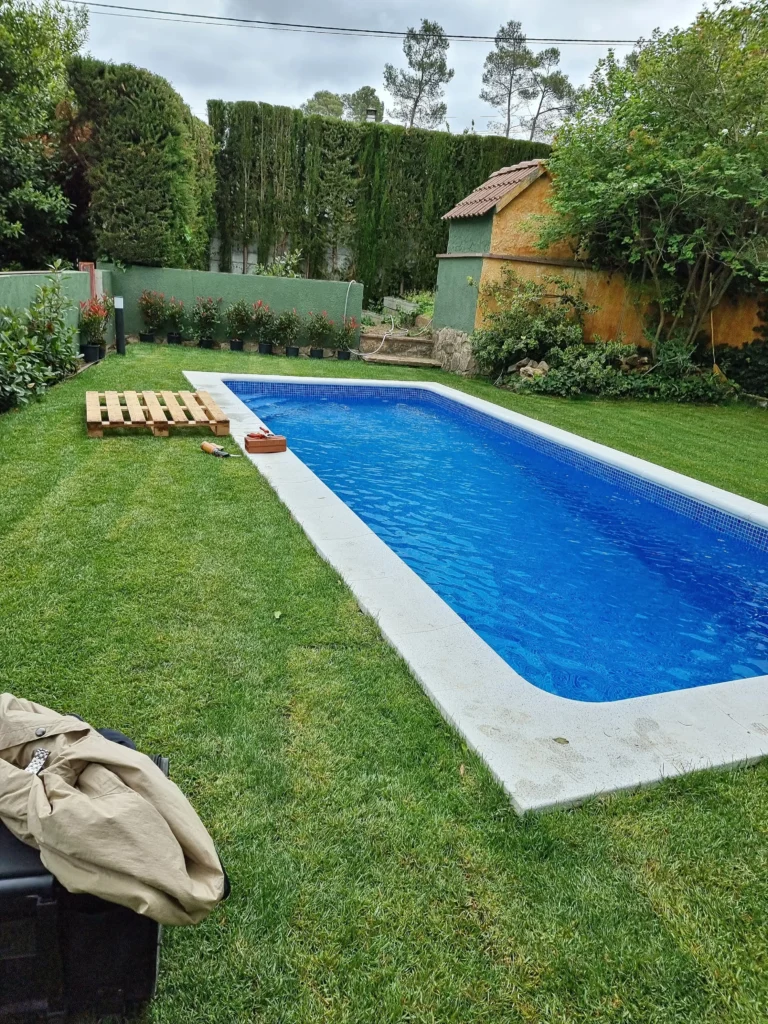 pavimento hormigón impreso piscina en cataluña