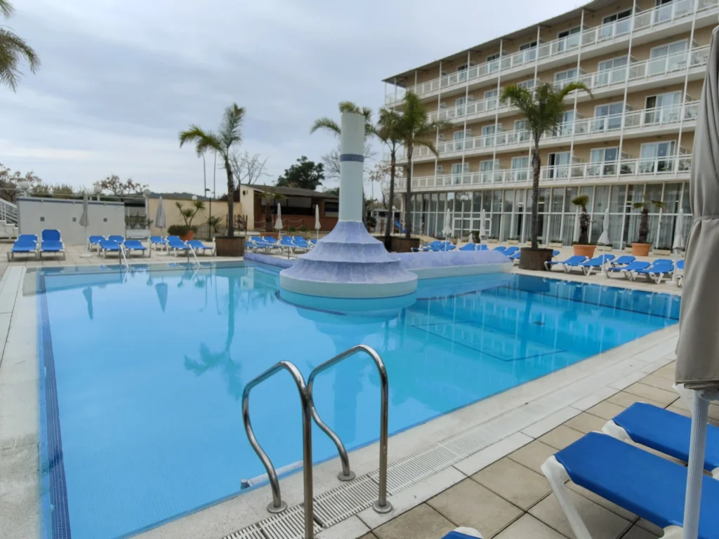 diseño de piscinas exteriores en Cataluña